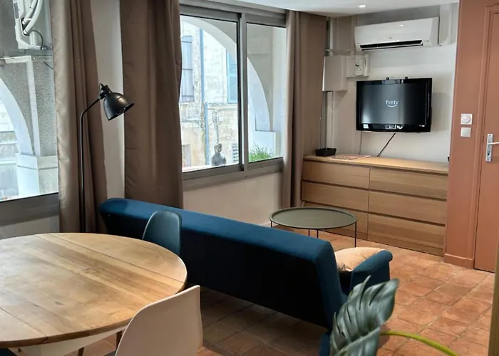 Appartement Coeur De Ville -Clim, Ascenseur, Wifi-